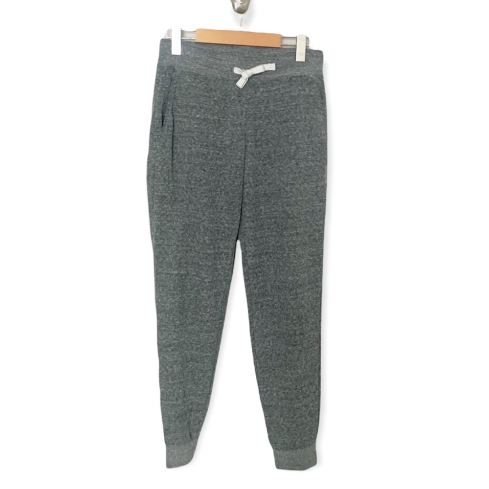 🛍HOST PICK🛍 Reebok Grey Jogger Sweatpants | EUC -SZ Small